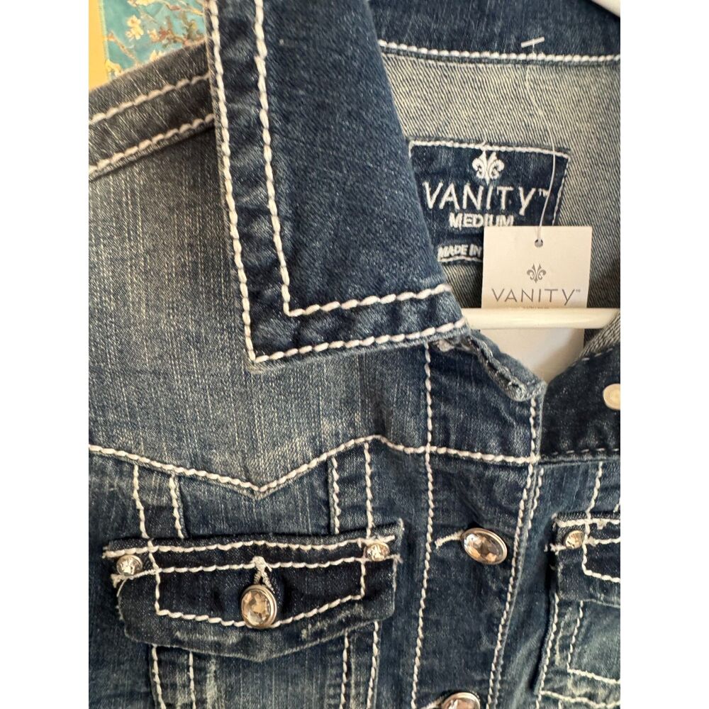 Vanity Denim Jacket Womens M Fleur-de-Lis Western Contrast Stitch Rhinestone NWT - Picture 7 of 11